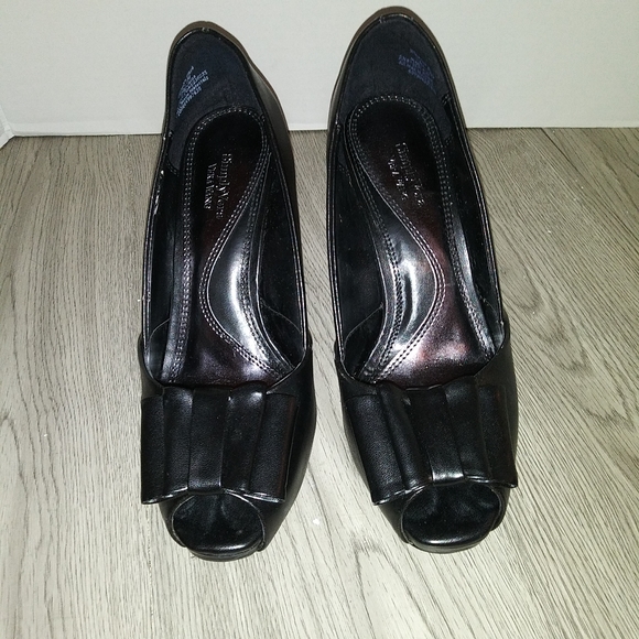 Black Open Toe Heel - Picture 3 of 10